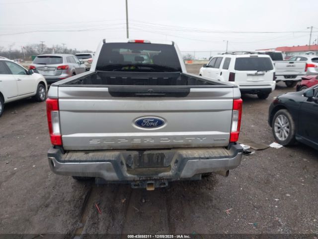 Ford F-250 Xlt Image 14