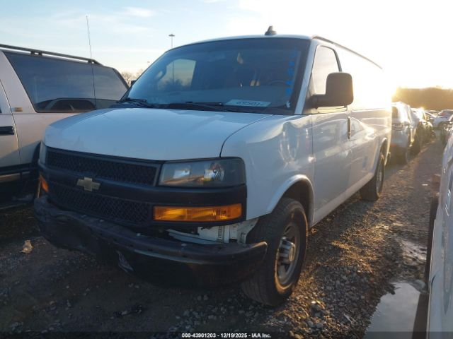 Chevrolet Express Work Van Image 10
