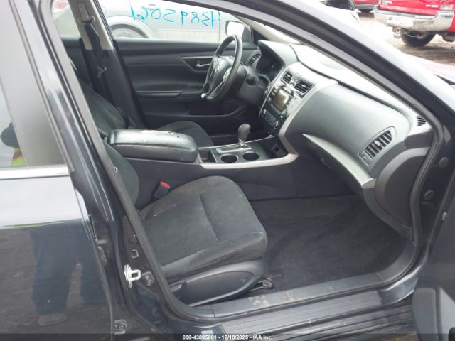 Nissan Altima 2.5 S Image 3