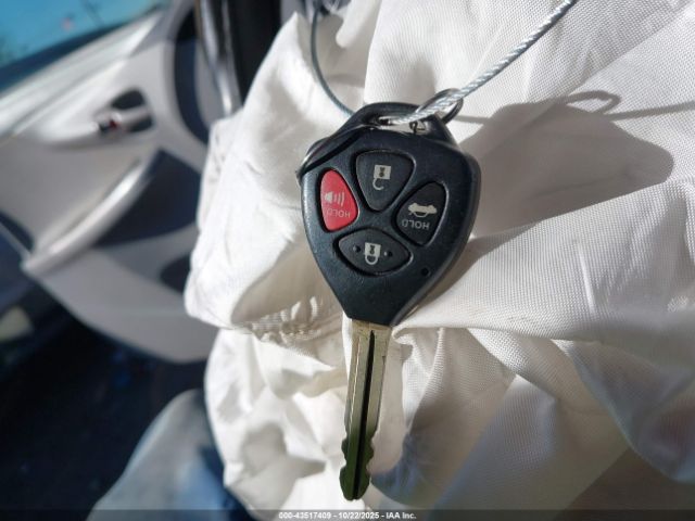 Toyota Corolla Le Image 8