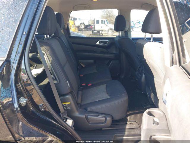 Nissan Pathfinder Sv 4wd Image 7