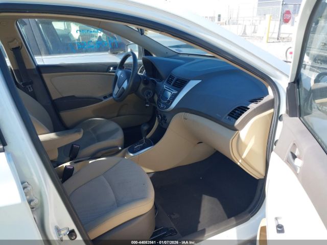 Hyundai ACCENT Gls Image 2