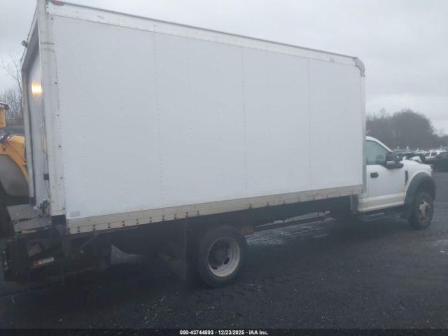 Ford F-550 Xl Image 7