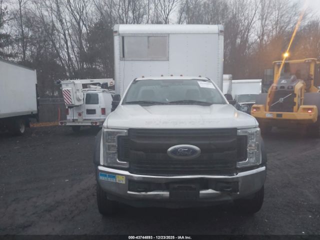 Ford F-550 Xl Image 16