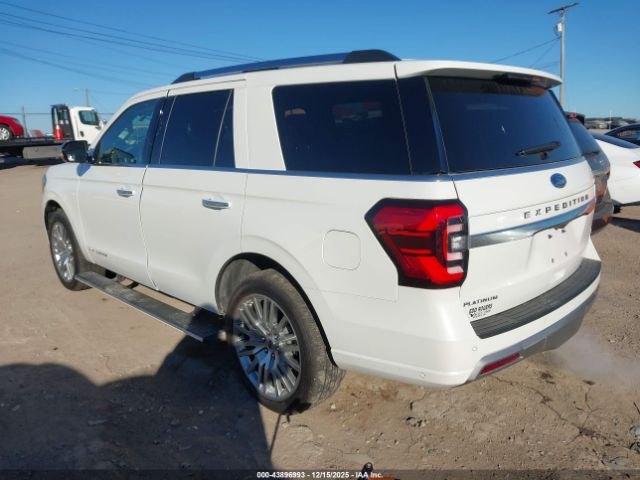 Ford Expedition Platinum Image 8