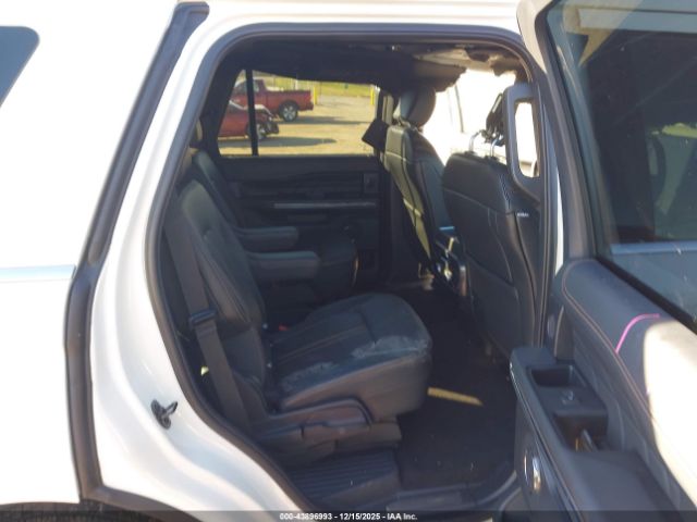 Ford Expedition Platinum Image 16