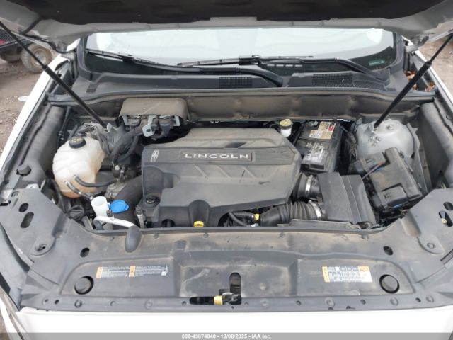 Lincoln Nautilus Reserve Image 8