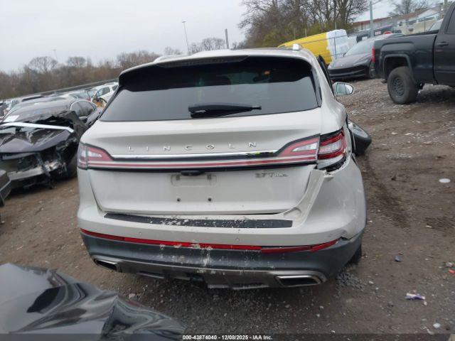 Lincoln Nautilus Reserve Image 15