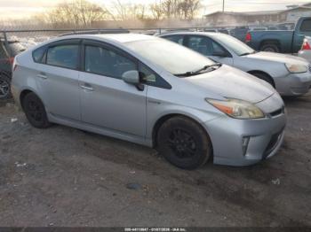  Salvage Toyota Prius