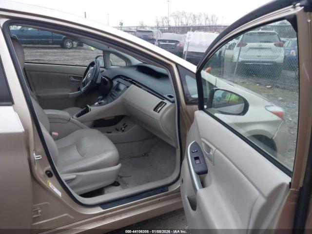 Toyota Prius Iii Image 5