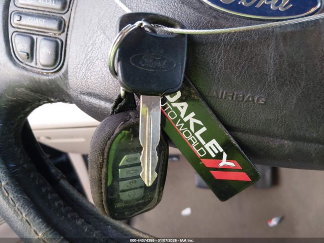 Ford Excursion Limited Image 2