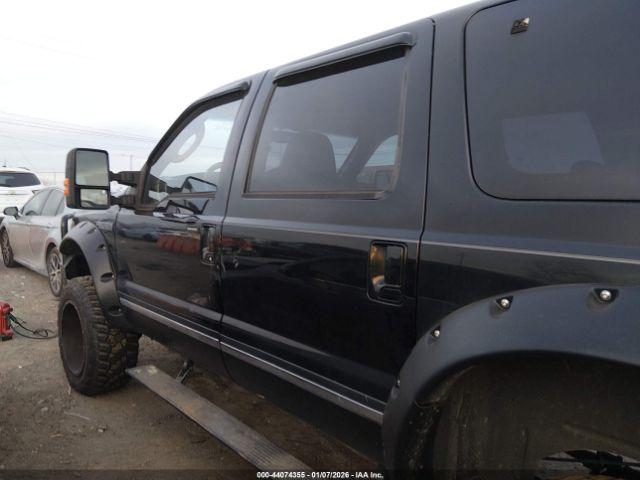 Ford Excursion Limited Image 11