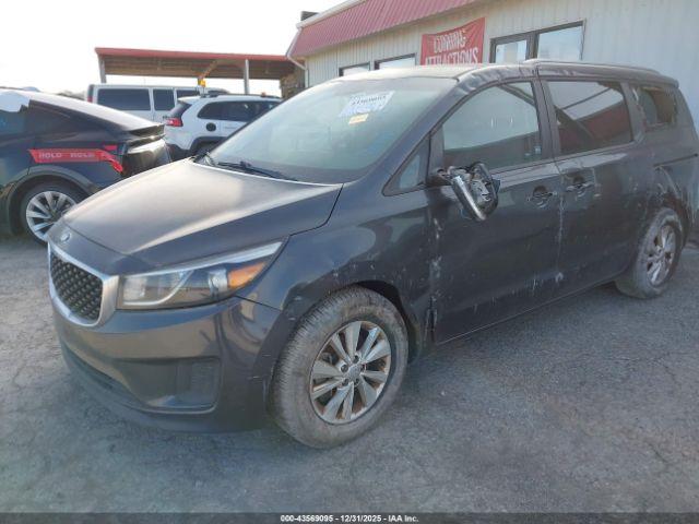 Kia Sedona Lx Image 5