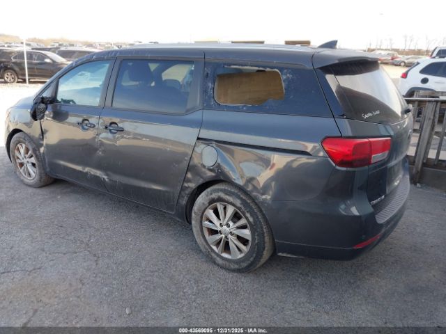 Kia Sedona Lx Image 4