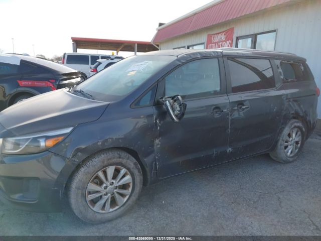 Kia Sedona Lx Image 13