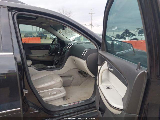 GMC Acadia Denali Image 2