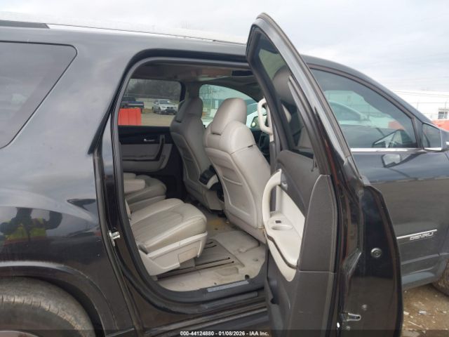 GMC Acadia Denali Image 6