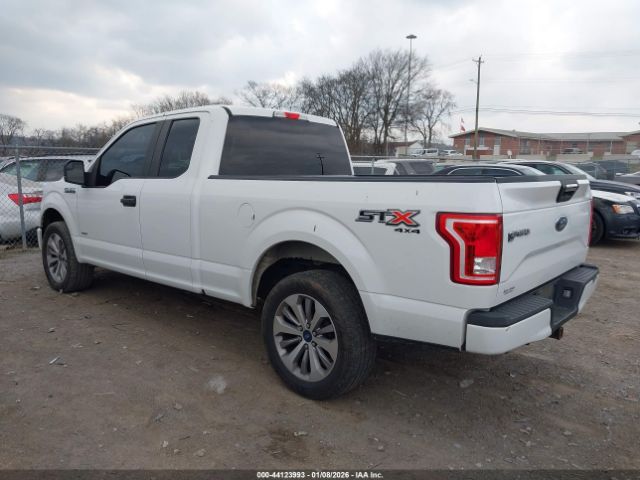 Ford F-150 Xl Image 12