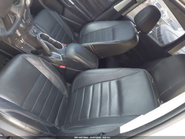 Ford Escape Titanium Image 6