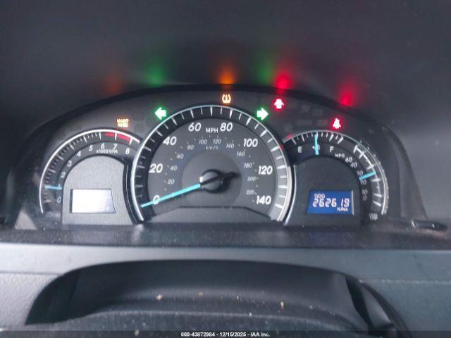 Toyota Camry Xle Image 10