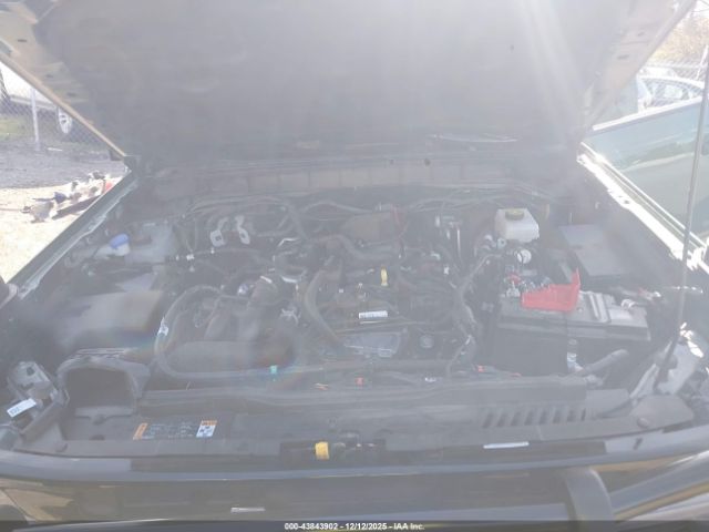 Ford Bronco Outer Banks Image 16