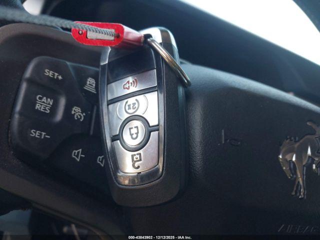 Ford Bronco Outer Banks Image 5