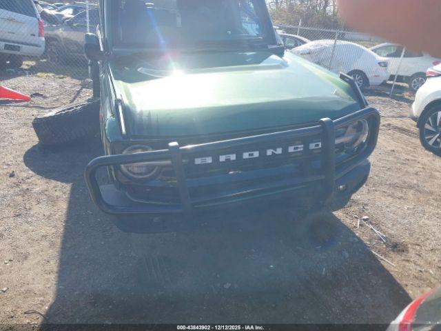 Ford Bronco Outer Banks Image 9