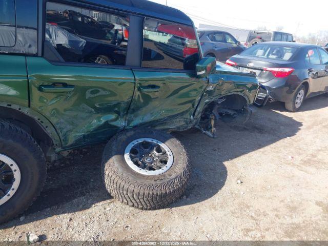 Ford Bronco Outer Banks Image 13
