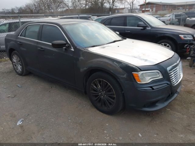 Chrysler 300 Image 1