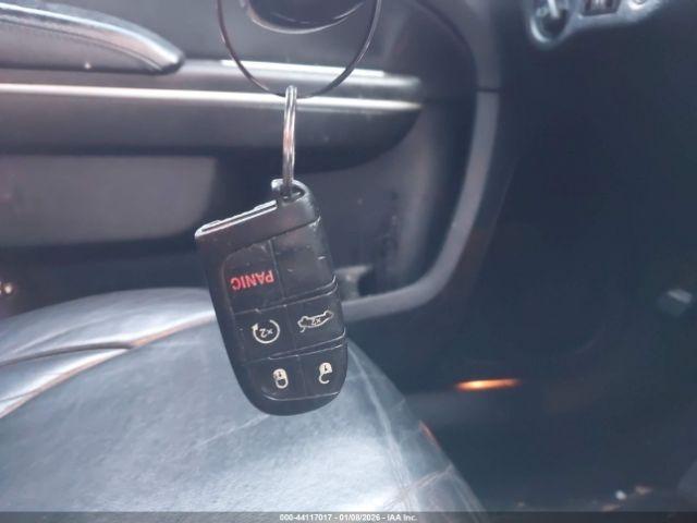 Chrysler 300 Image 9