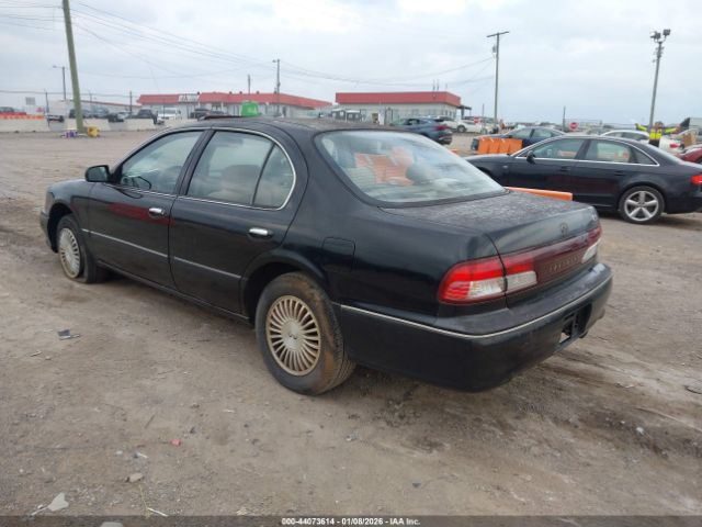 INFINITI I30 Image 10