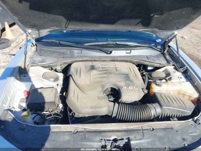 Dodge Charger Sxt Rwd Image 14