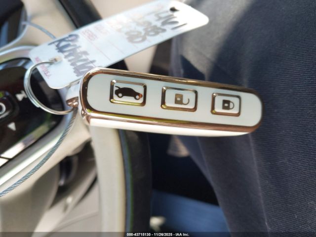 Volvo XC90 T5 Momentum Image 10