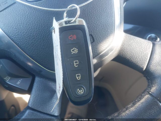 Ford Escape Titanium Image 4