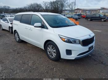  Salvage Kia Sedona