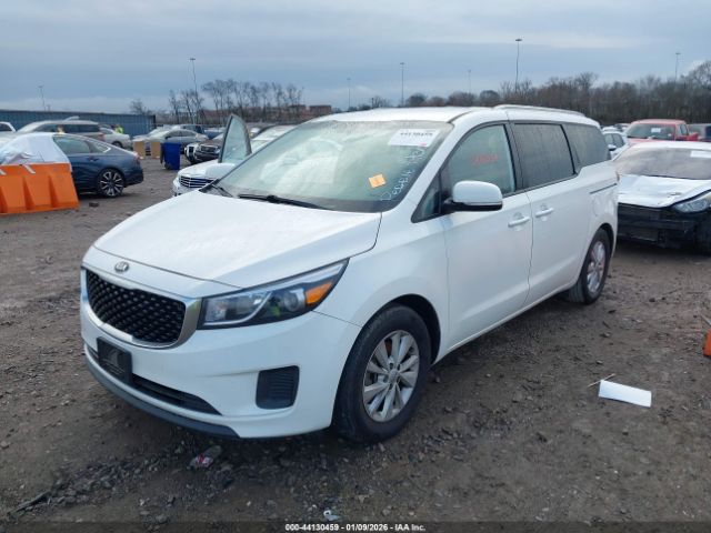 Kia Sedona Lx Image 5