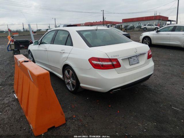 Mercedes-Benz E-Class Image 9