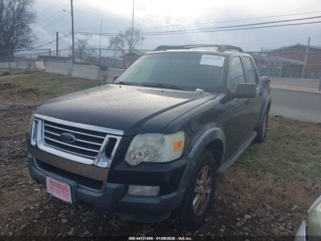 Ford Explorer Xlt Image 10