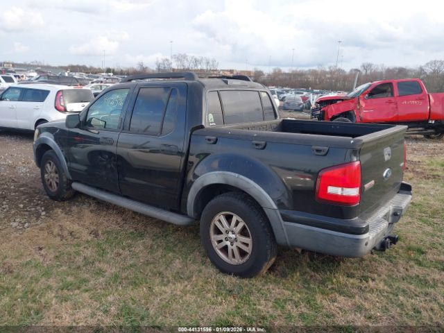 Ford Explorer Xlt Image 2
