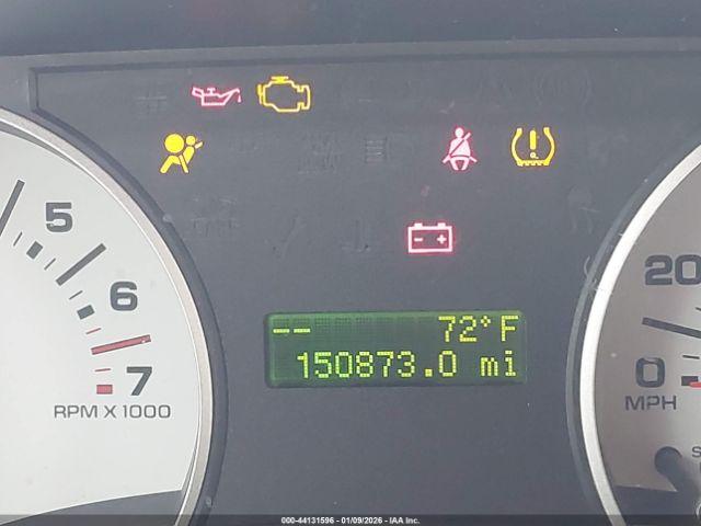 Ford Explorer Xlt Image 8