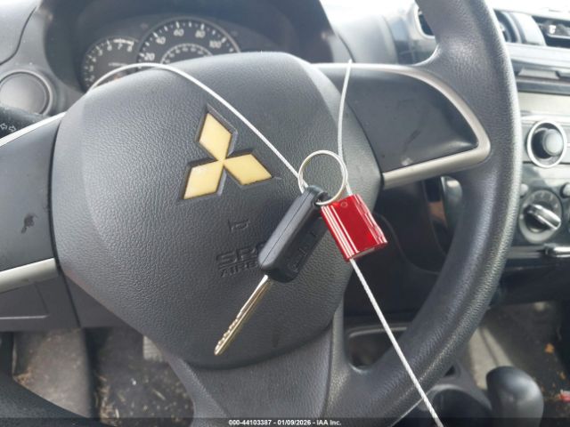 Mitsubishi Mirage Es Image 10