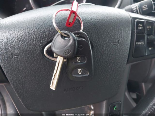 Kia Sorento Lx Image 11