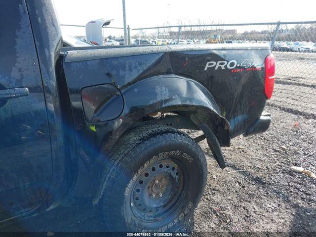 Nissan Frontier Pro-4x Image 9