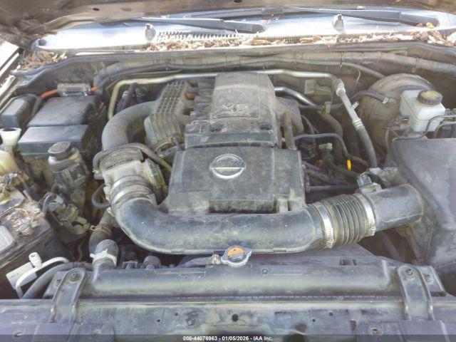 Nissan Frontier Pro-4x Image 14